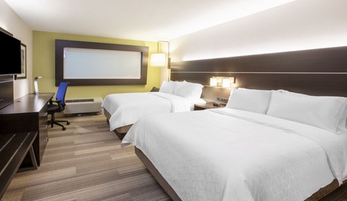 Standard Room, 2 Queen Beds, Accessible Bathtub (Accessible Tub)