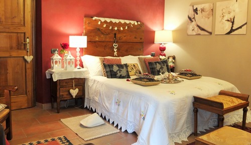 Comfort Room (Country Chic)