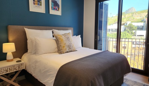 Exclusive Apartment, 2 Bedroom, Private parking, City Views(11 Dixon Street, Apt405 2night min stay)