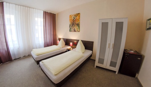 Economy Double or Twin Room (Private External Shower and Toilet)