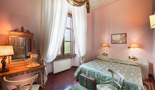Classic Double Room