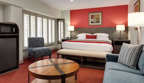 Studio Suite, 1 King Bed, Non Smoking