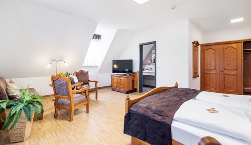 Superior Triple Room, Private Bathroom