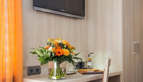 Economy Triple Room, Private Bathroom