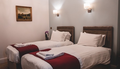 Deluxe Double or Twin Room, Partial Sea View