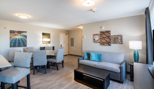 Suite, 2 Bedrooms, Kitchen