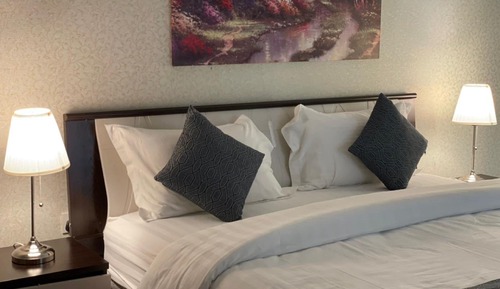 Panoramic Suite, Jetted Tub