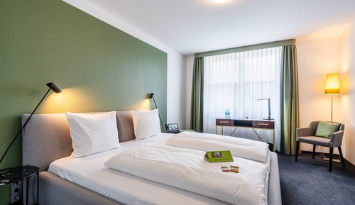 Deluxe Single Room (Business)
