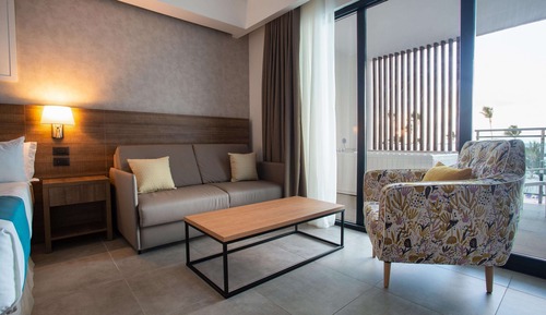 Premium Suite
