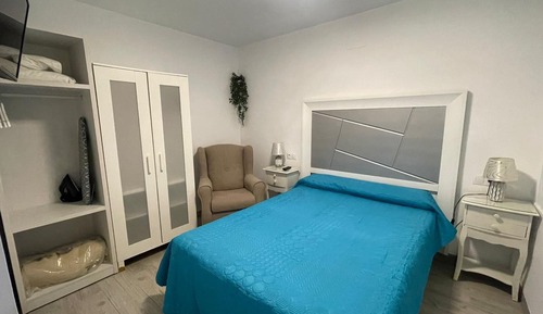 Economy Apartment, 3 Bedrooms, Private Bathroom
