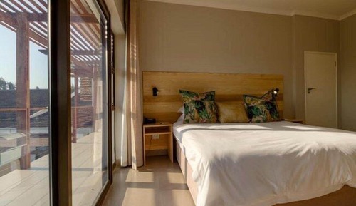 Deluxe Room, 1 King Bed, Harbor View