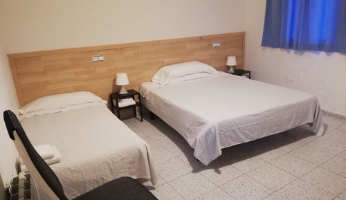 Triple Room, Multiple Beds, Private Bathroom (1 Double and 1 Single)