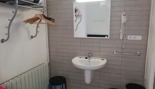 Triple Room, 3 Twin Beds, Shared Bathroom