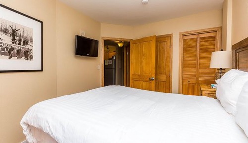 Condo, 2 Bedrooms