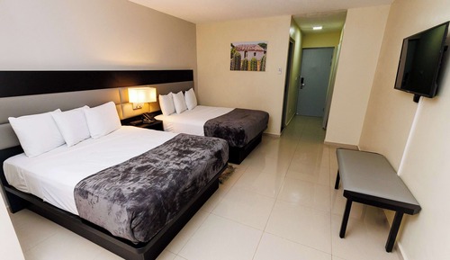 Standard Room, 2 Queen Beds, Non Smoking