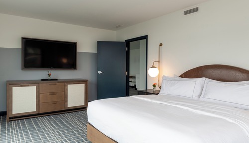 Presidential Suite, 1 King Bed, Lake View