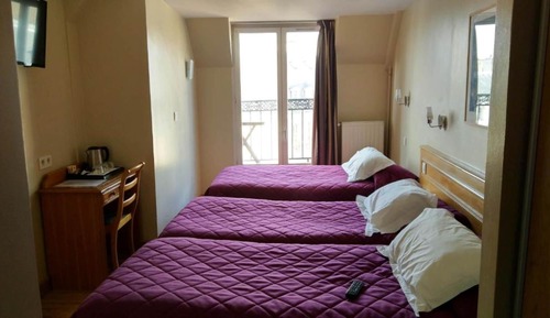 Triple Room