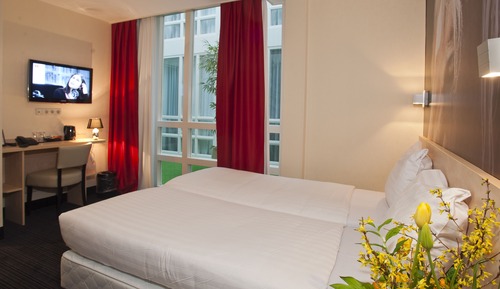 Standard Room, 2 Twin Beds (Basement)