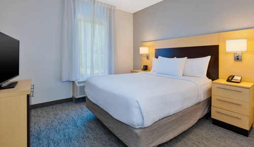 Suite, 1 Bedroom (Mobility/Hearing Accessible, Tub)