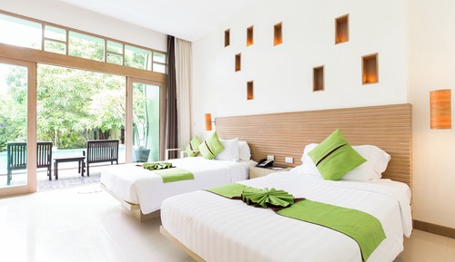 Deluxe Room, 2 Twin Beds, Pool Access