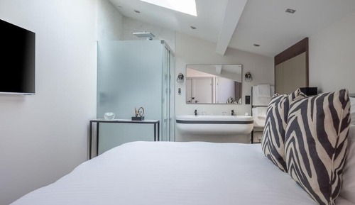 Deluxe Double Room, 1 Bedroom, Terrace