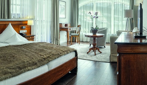 Deluxe Double Room, Balcony, Mountain View