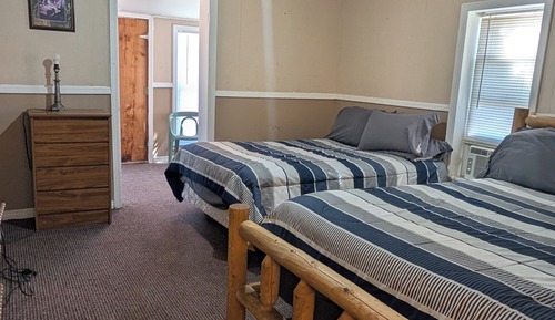 Cabin, Mountain View (2)