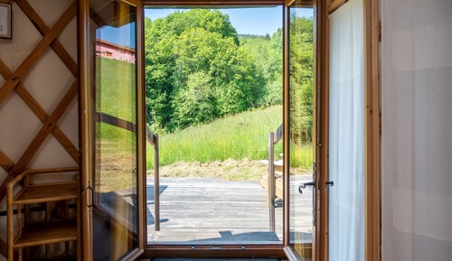 Comfort Tent, Mountainside