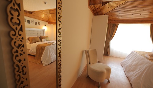 Comfort Room, 1 Queen Bed