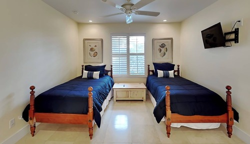 House (4 Bedrooms)