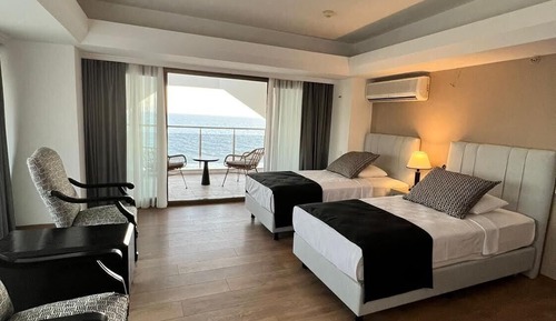 Classic Suite, 2 Bedrooms, Non Smoking, Sea View