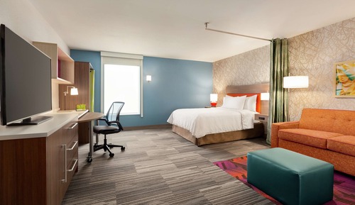 Suite, 1 Queen Bed, Accessible, Bathtub (Mobilty/ Hearing)