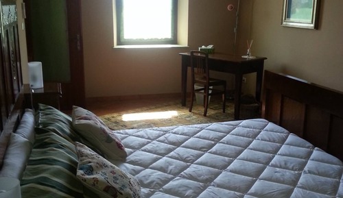 Deluxe Room, Hill View