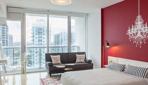 Business Studio Suite, 1 Queen, Balcony, City/River ViewÂ 3505