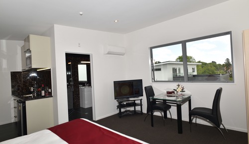 Luxury Studio, City View