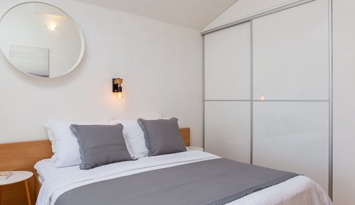 Apartment (8)
