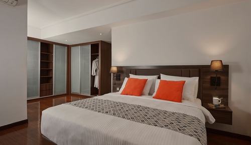 Executive Apartment, 4 Bedrooms, Kitchen, Mountain View