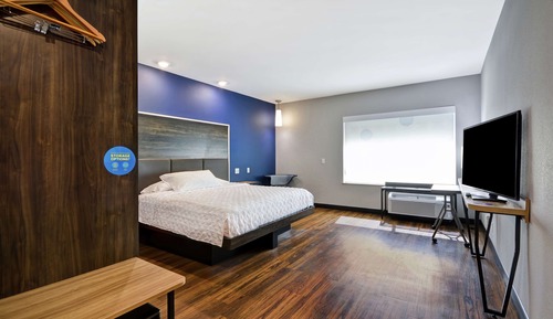 Room, 1 King Bed, Accessible, Bathtub