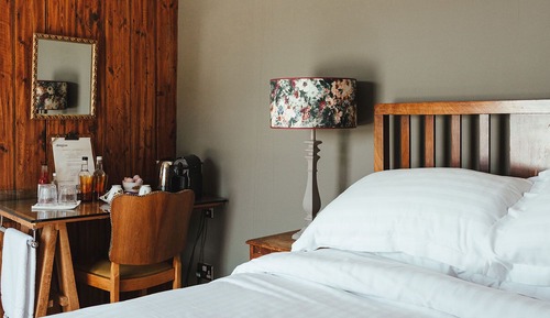 Suite, Ensuite (GOLDING)
