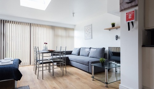 Studio, Ensuite, City View (with Terrace)