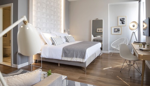 Classic Double Room, Partial Sea View