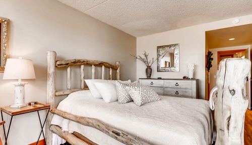 Condo, 2 Bedrooms, 2 Bathrooms