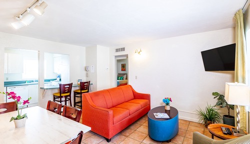 Two bedroom, 1 Bath, Patio View