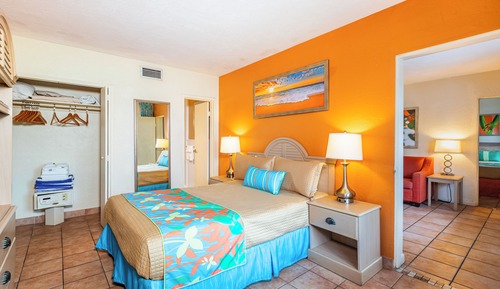 Two bedroom, 2.5 Bath, Pool view