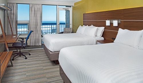 Standard Room, 2 Queen Beds, Oceanfront