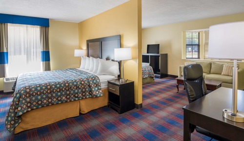 Suite, 1 King Bed