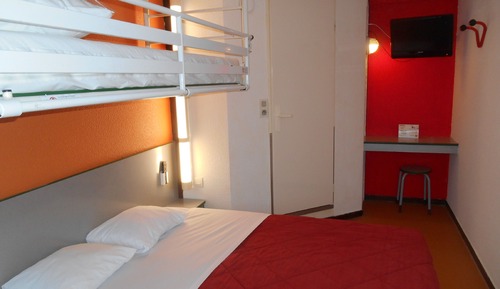 Standard Room, Multiple Beds (1 Double and 1 Single bed)