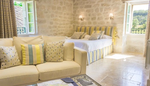 Superior Double Room (Le Cantou)