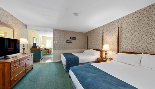Two Queen Suite - Not Pet Friendly