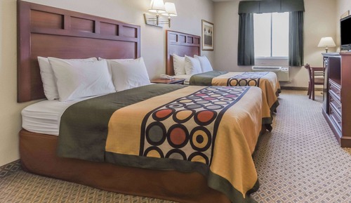 Suite, 2 Queen Beds, Non Smoking